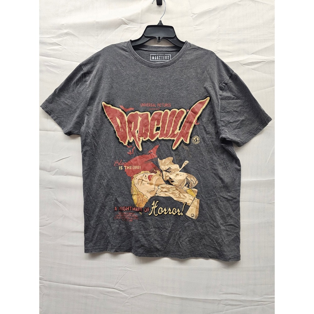 Universal Monsters Dracula Graphic Tee Shirt Gray Womens‎ Medium NWT T003209008